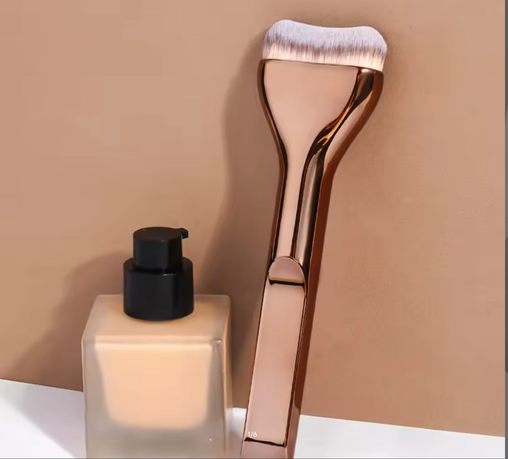Professional Foundation Brush - Soft Nylon Bristles, Elegant Brown Handle, for BB Cream, Liquid Foundation, Powder - Travel