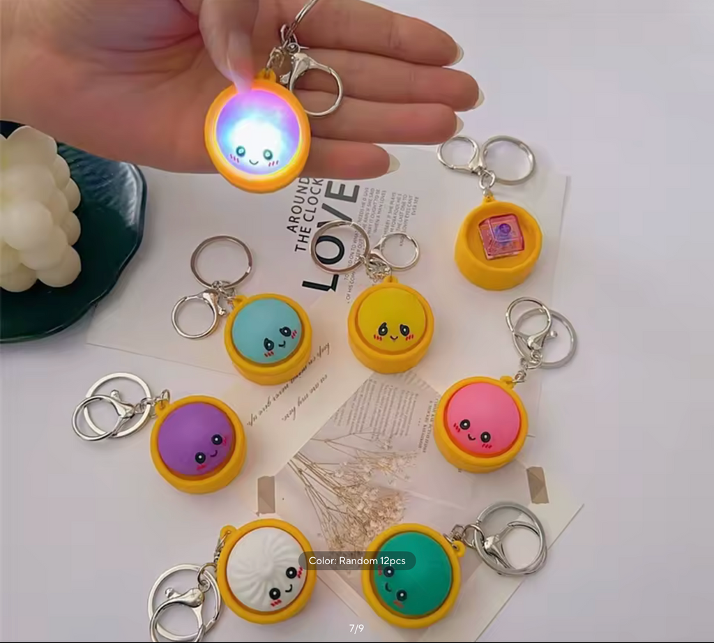 2026 Simulation Dumpling Keyboard Clicker Stress Relief Toy LED Glowing Cute Dumpling Keychain for GiftBags Pendant Party